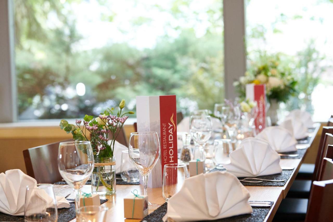 Hotel Restaurant Holiday Thun Exterior foto
